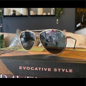 Never worn quay sunglasses. Style- dirty habit 125